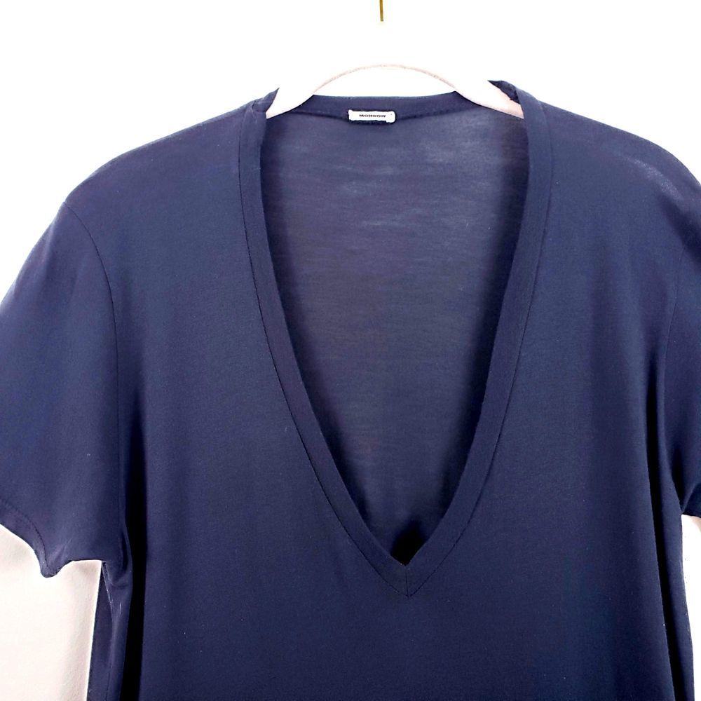 MONROW XS Deep V Studded Border Supima Modal Tee - Picture 5 of 6